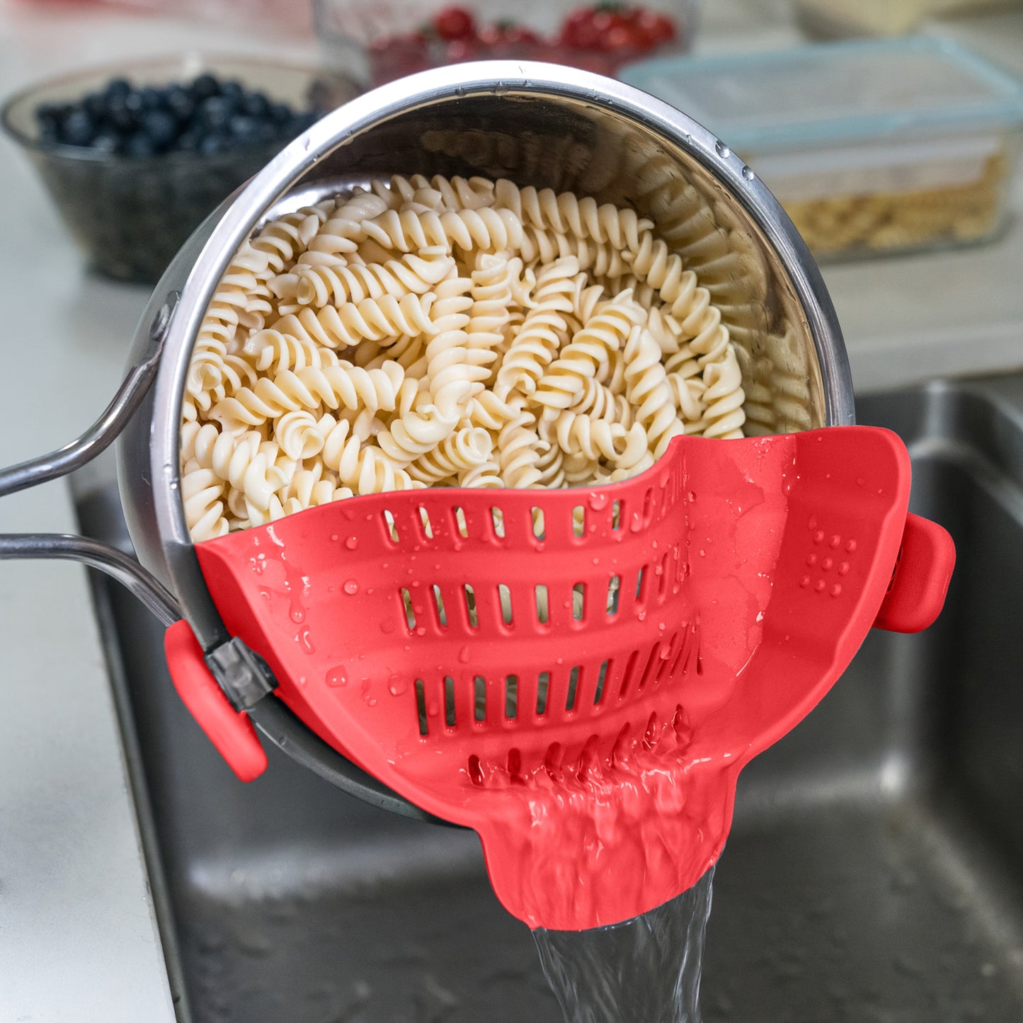 [ABERZEY Clip-On Strainer] ABERZEY 1pc Clip-On Strainer for Pots & Pans | Durable Plastic Kitchen Colander for Easy Drainage & Compact Design | Pasta, Meat, Vegetables, Fruits Strainer