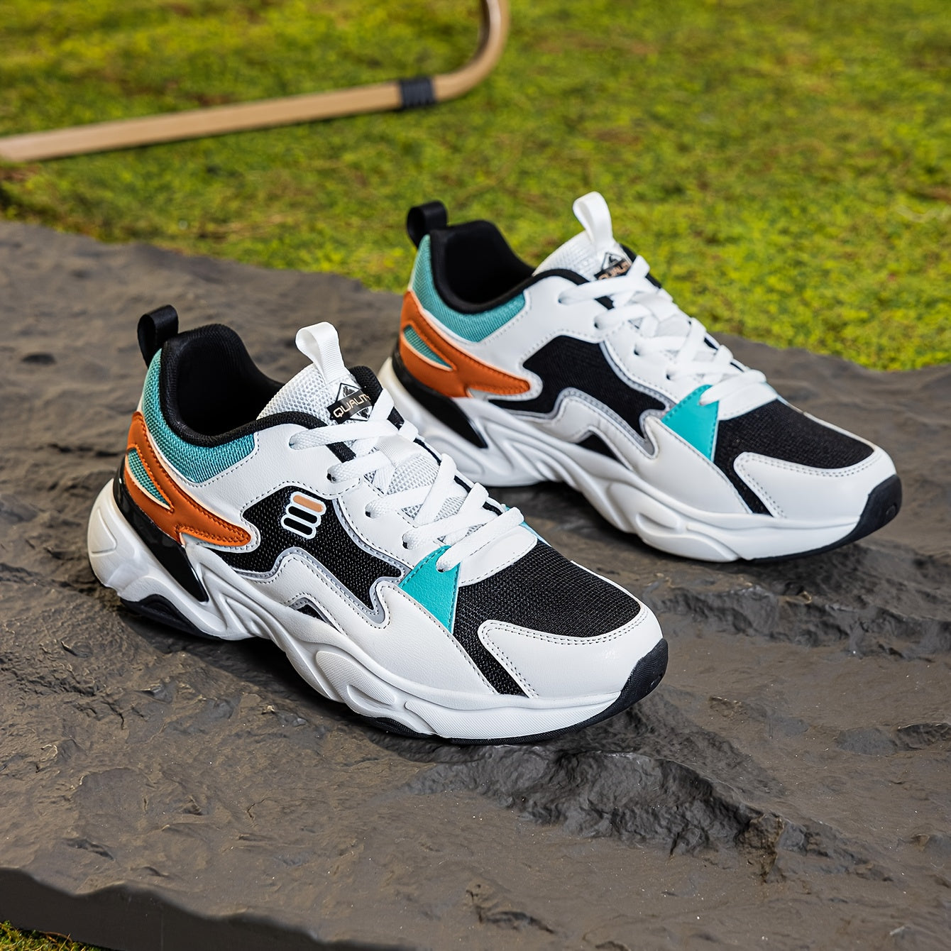 New Men's Casual Shoes, Breathable Trendy Design, Thick-Soled Sneakers with Laces, Lightweight, Versatile, Fashionable, Suitable for Outdoor, Casual, Daily Wear, Running, Sports, and Everyday Comfort