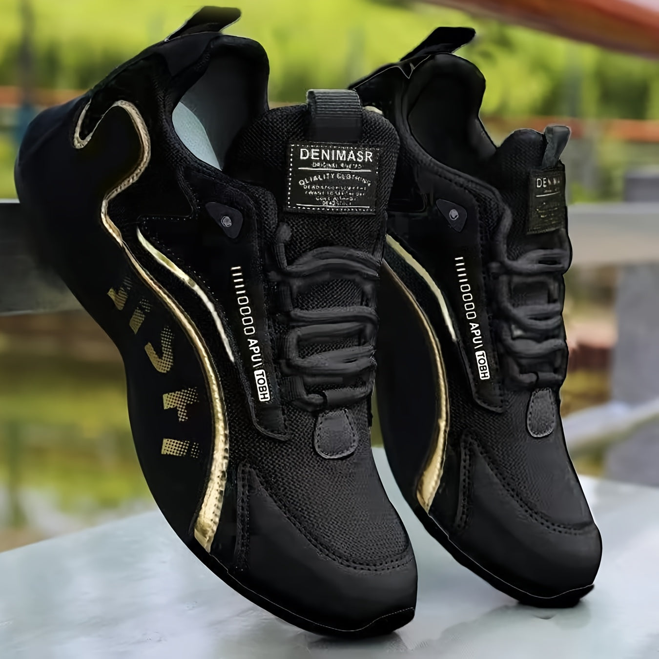 Men'S Stylish Sneakers - Casual Sports Shoes with Golden Accents, Featuring a White Upper, Black And Golden Design, Lace-Up, Round Toe, Low-Top, And Fabric Lining, Perfect for Casual Outfits And Outdoor Activities