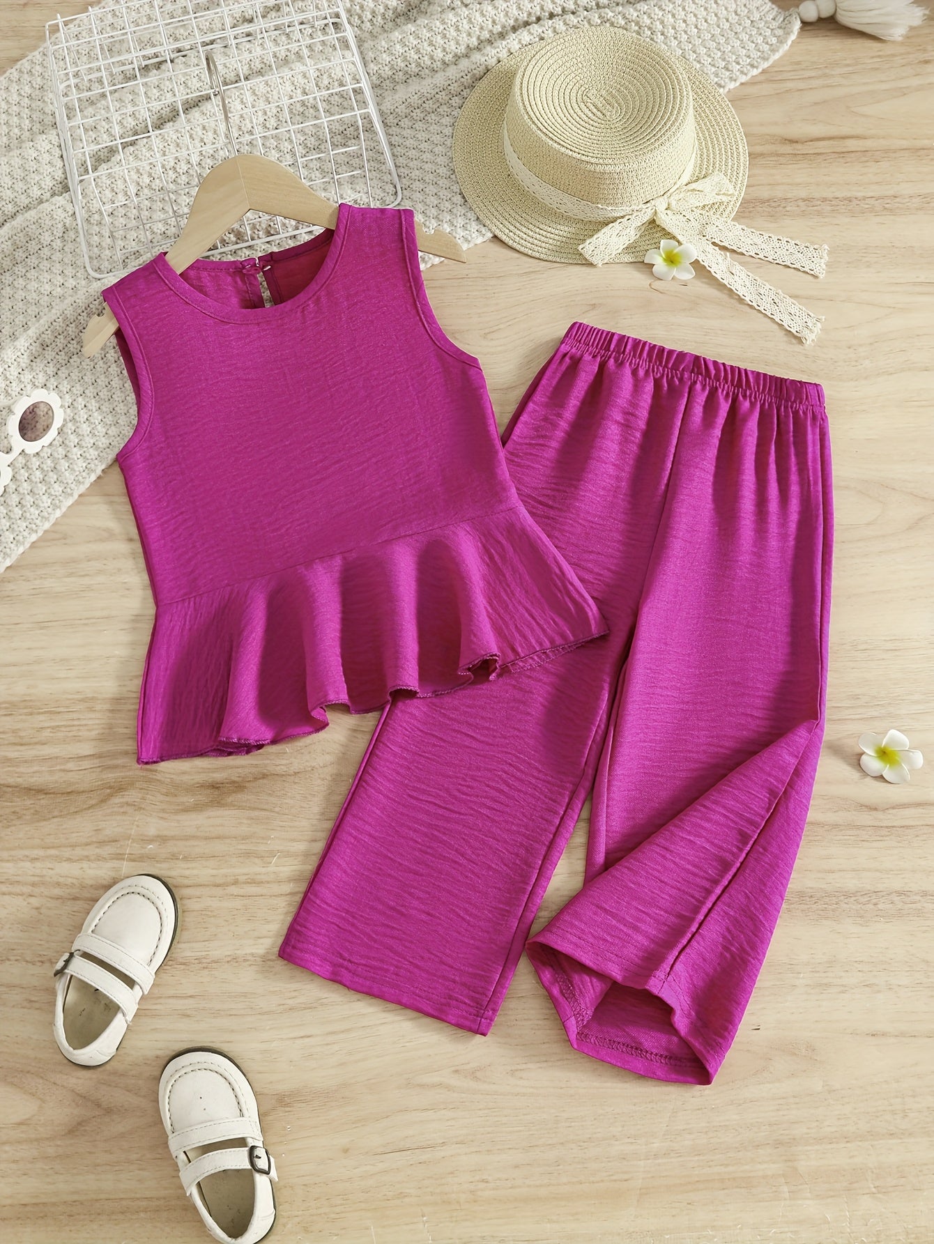 [Girls Summer Fashion Set] New Summer Fashion Set for Girls, Featuring a Blue Ruffled Sleeveless And Short-Sleeve Top Paired with Loose-Fitting Long Pants. Perfect for Everyday Outings And Vacations. This Stylish Outfit Is Ideal for Back-To-School Season