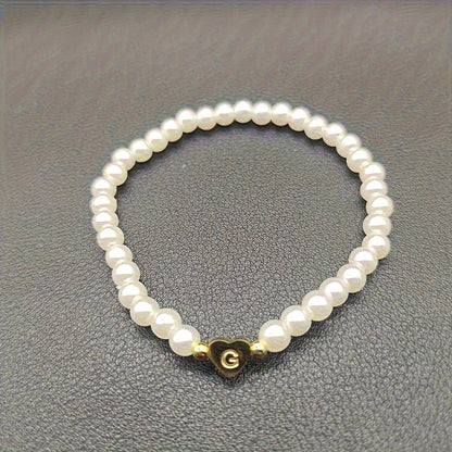 Hot Classic A-Z Heart Lnitial Letter Bracelet Women Temperament Lmitation Imitation Pearl Bead Bracelet for Women Jewelry Gift