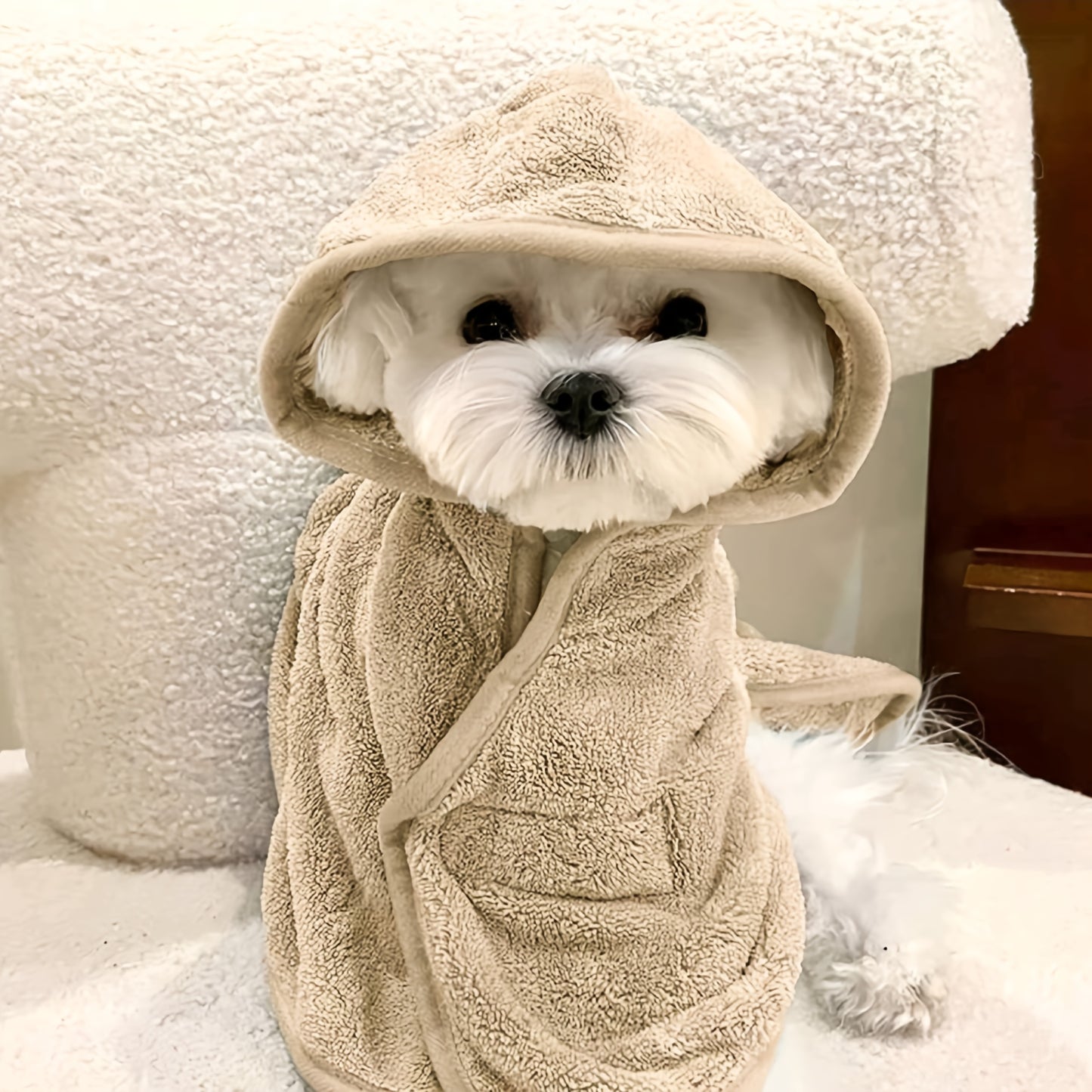 [Ultra-Soft Pet Bathrobe] Ultra-Soft Pet Bathrobe for Small & Medium Dogs & Cats | Quick-Dry, All-Season, Lightweight Design with Safety Closure, Easy-Button Entryway, Machine Washable, Cozy Fleece-Lined for Warmth