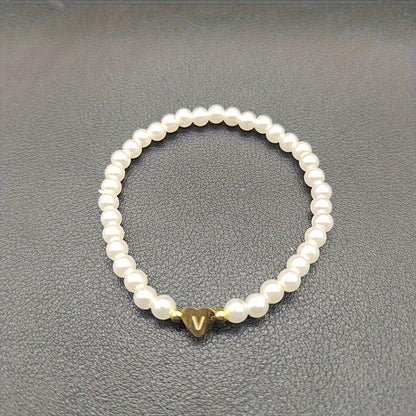 Hot Classic A-Z Heart Lnitial Letter Bracelet Women Temperament Lmitation Imitation Pearl Bead Bracelet for Women Jewelry Gift