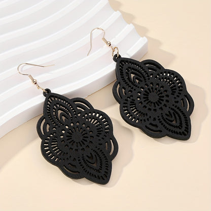 1 Pair Wood Lace Earrings with Delicate Wood Beads - Vintage Elegant Everyday Suitable for Daily Wear & Special Occasions, Year-Round Neutral Wood Grain