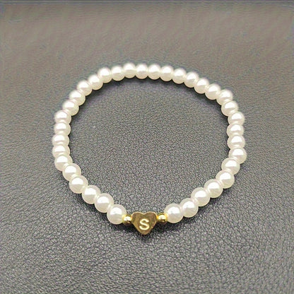 Hot Classic A-Z Heart Lnitial Letter Bracelet Women Temperament Lmitation Imitation Pearl Bead Bracelet for Women Jewelry Gift