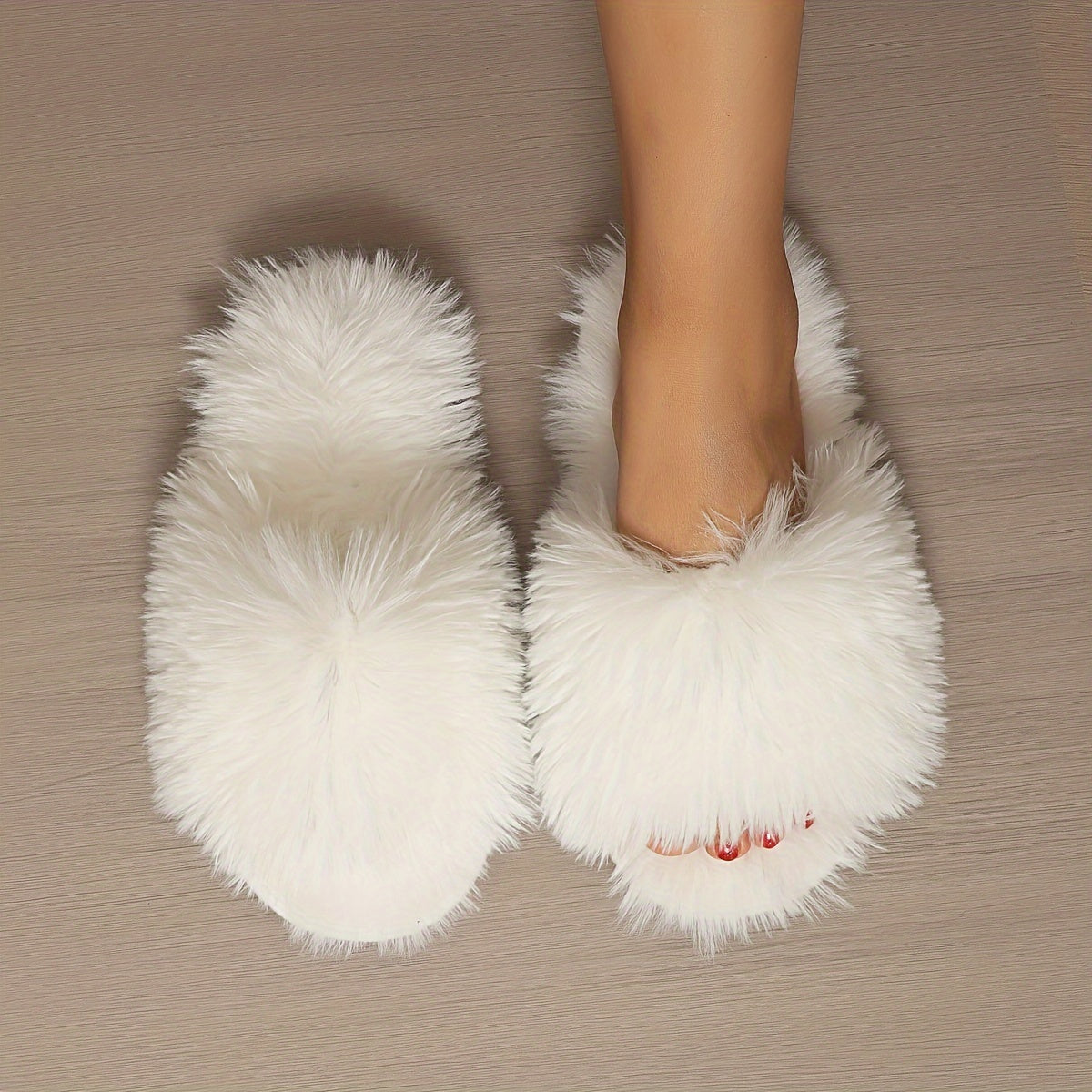Women'S Plush Slippers for All Seasons, Cozy Indoor Footwear with a Stylish And Minimalist Design.