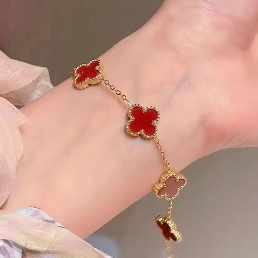 Van Cleef ins niche light luxury titanium steel fading double-sided bracelet high-grade texture necklace four-leaf clover necklace for mother