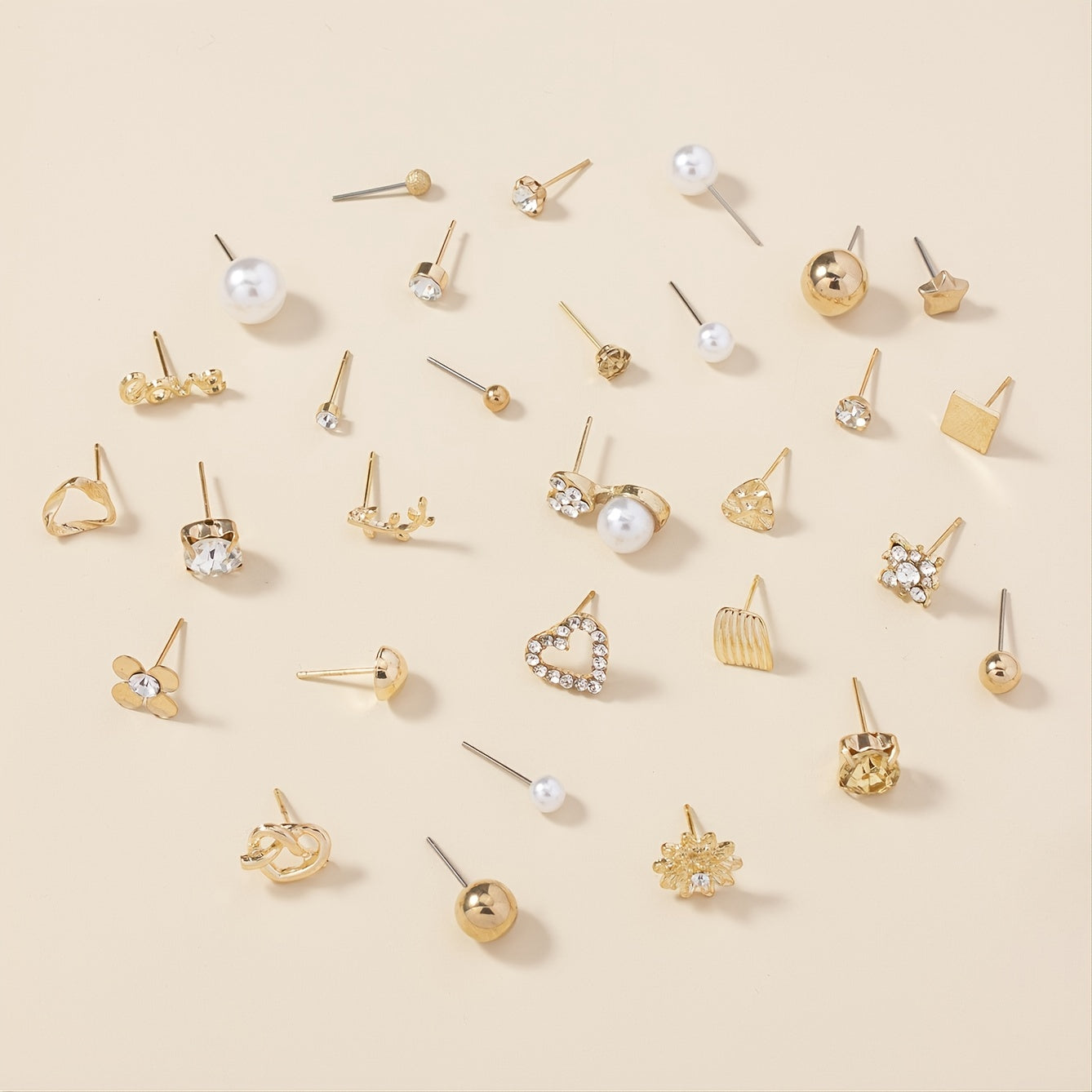A Set of 30 Stylish Heart-Shaped Letter Stud Earrings