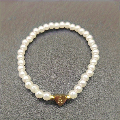 Hot Classic A-Z Heart Lnitial Letter Bracelet Women Temperament Lmitation Imitation Pearl Bead Bracelet for Women Jewelry Gift