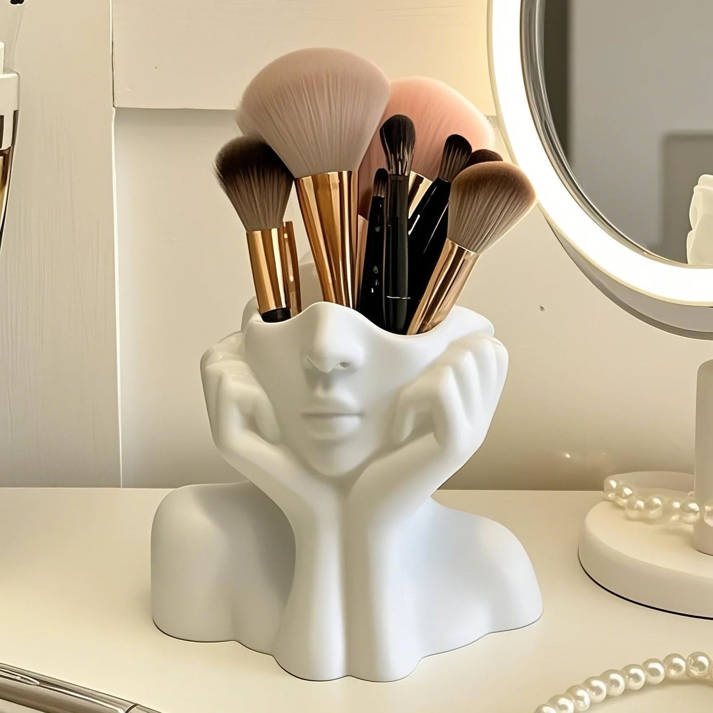 ins style abstract face pen holder ornament artistic sense office desktop decoration shelf makeup brush storage cylinder
