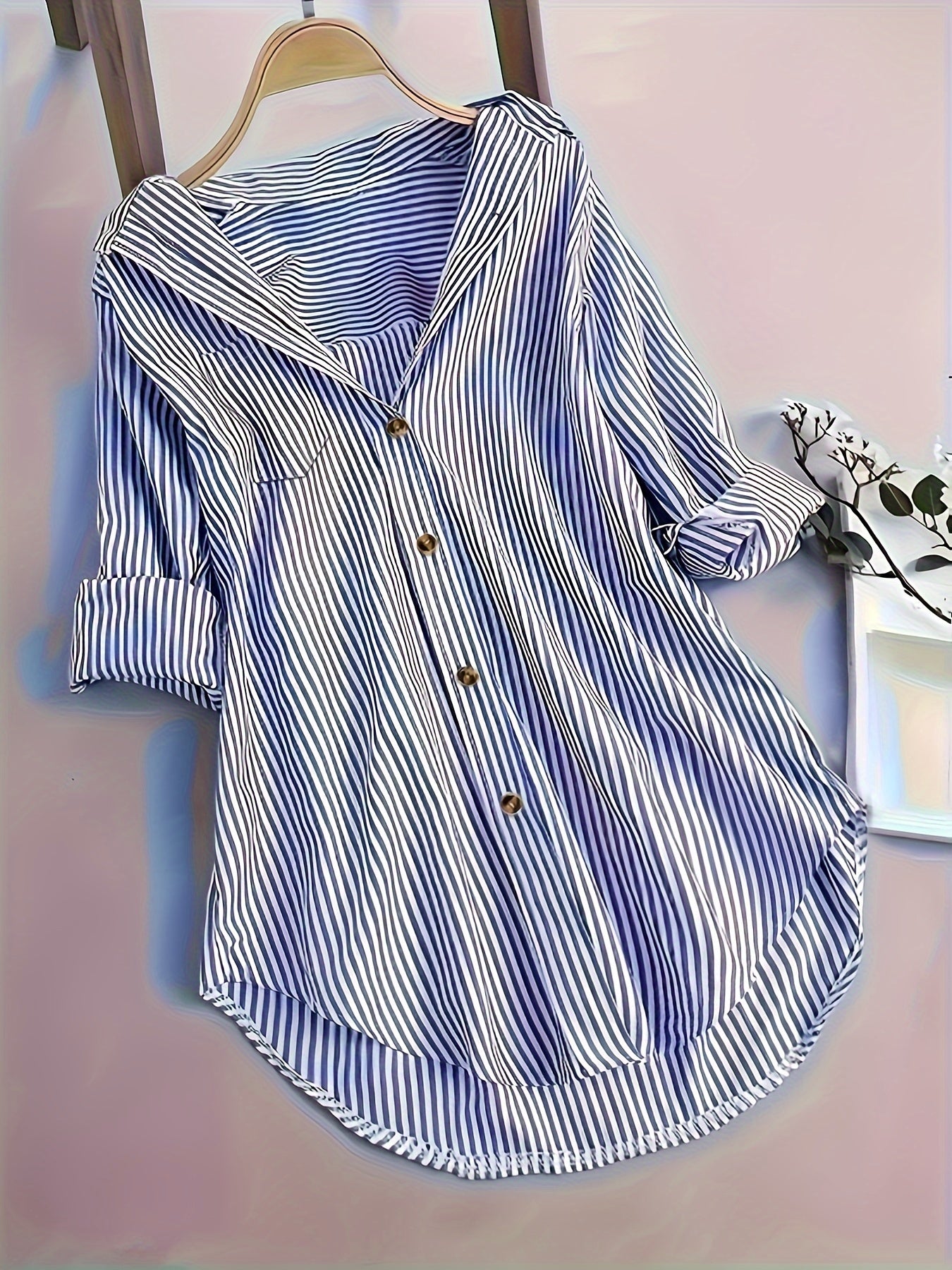 Elegant Striped Shirt for Women, Stylish Long-Sleeve Blouse with a Collar And Pockets