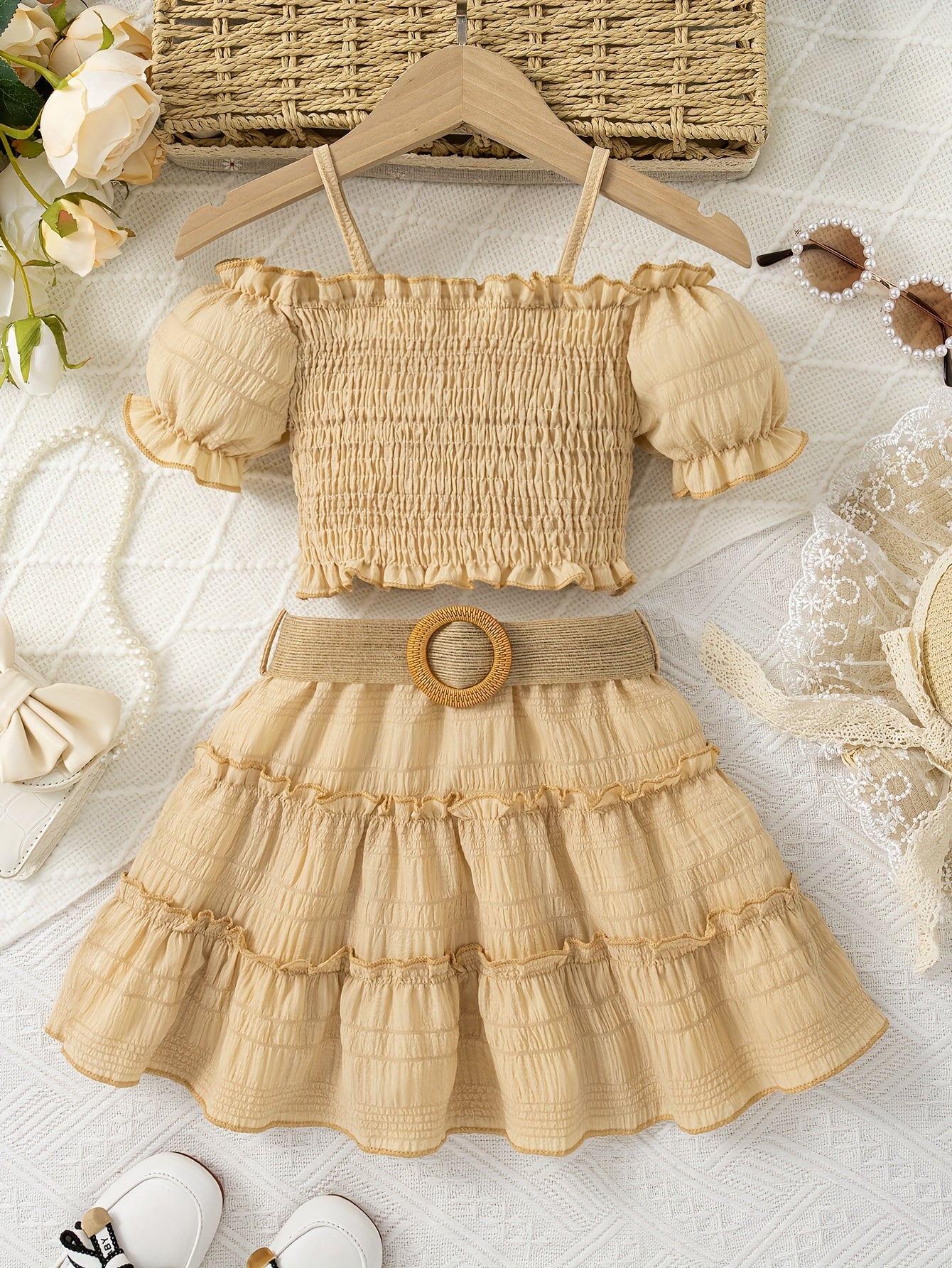 [Off-Shoulder Top Skirt Set] Summer Solid Color Off-Shoulder Lantern Sleeve Top and Knee-Length Skirt with Belt Set for Girls, Perfect for Outdoor Activities, Casual Attire, Playful Style