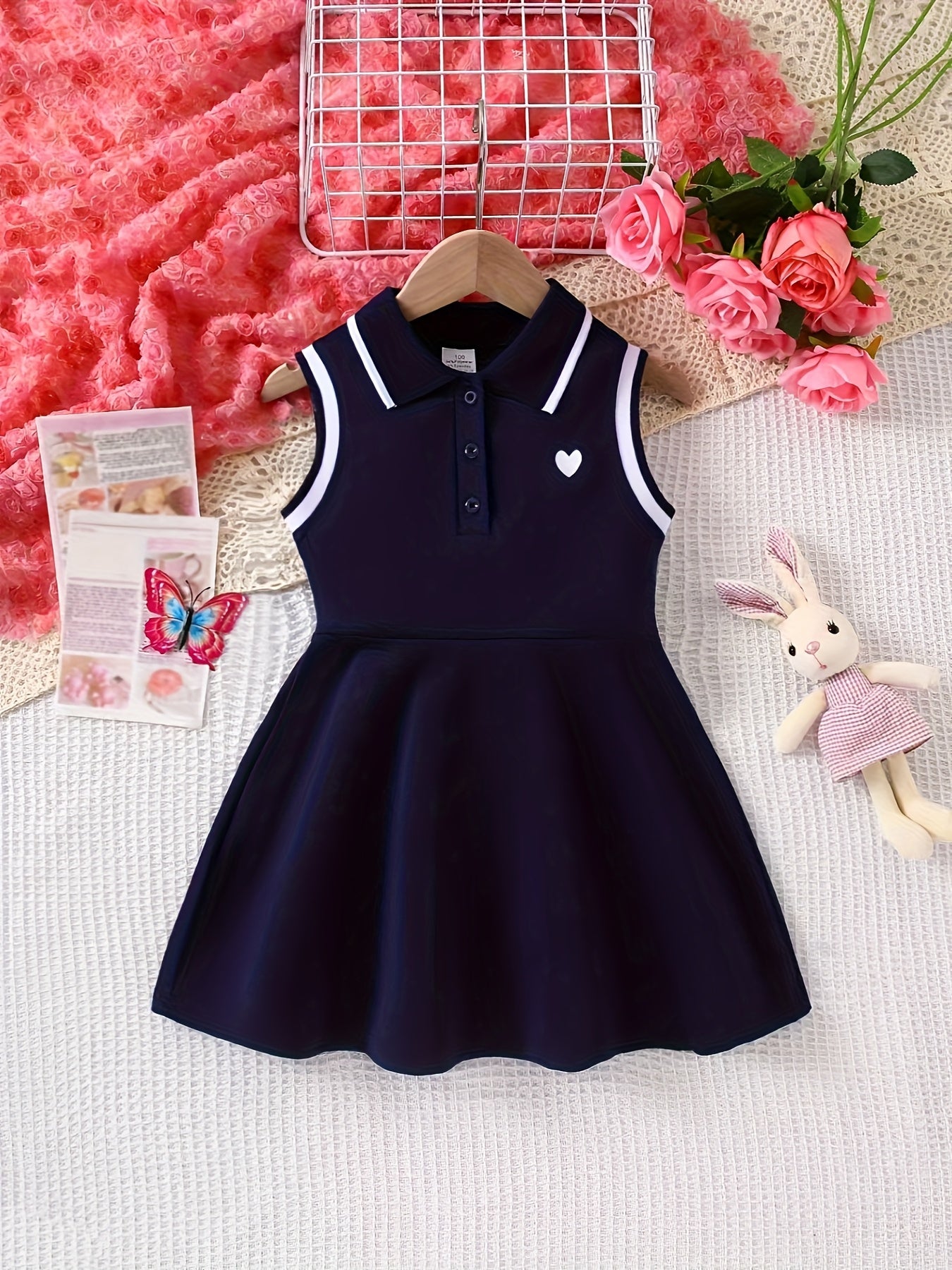 Summer Fashion Sleeveless Polo Dress for Girls with a Heart Print, Knee-Length Casual Outfit