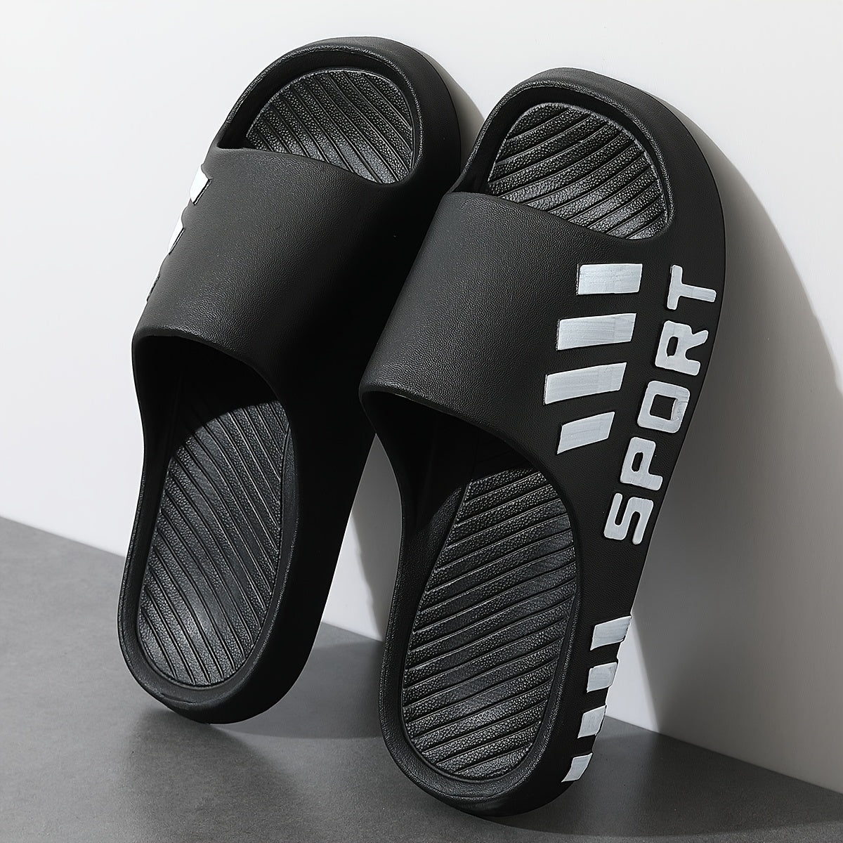 Men's Slip-On Oversized 46-47 Slippers, Anti-Slip Indoor Shower Shoes, Simple New Couple Style Four Seasons Sports Sandals. Suitable for both men and women.
